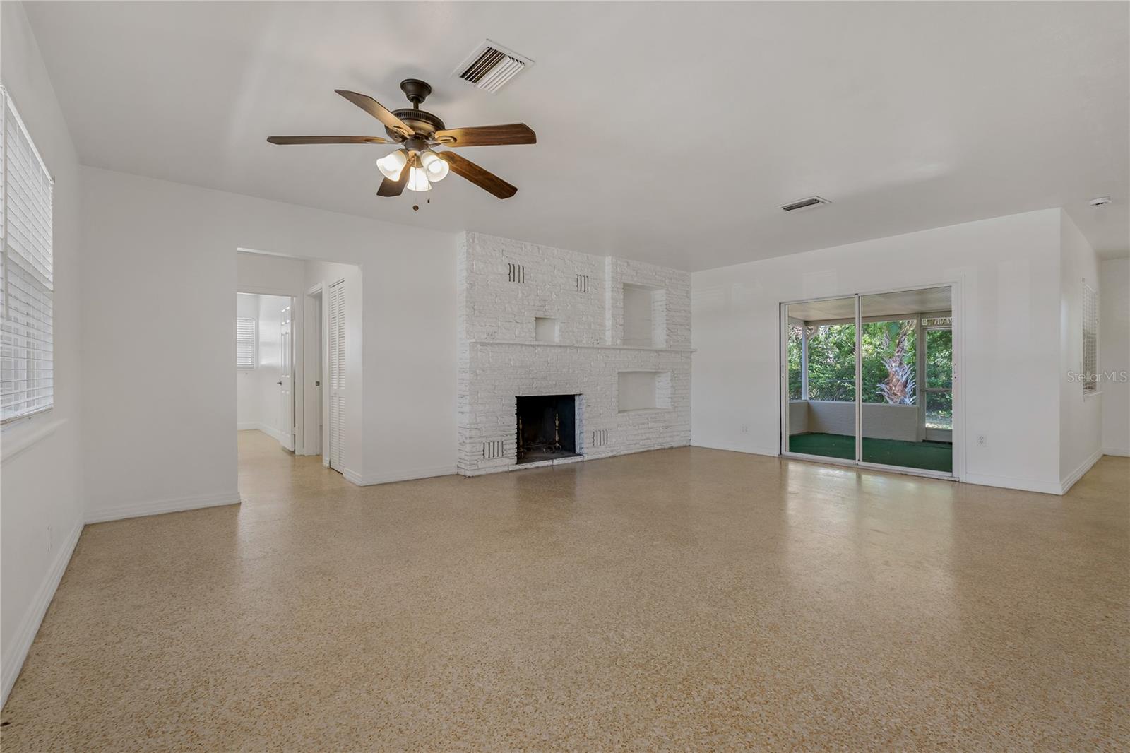 2485 BELVOIR BLVD, SARASOTA, FL, 34237