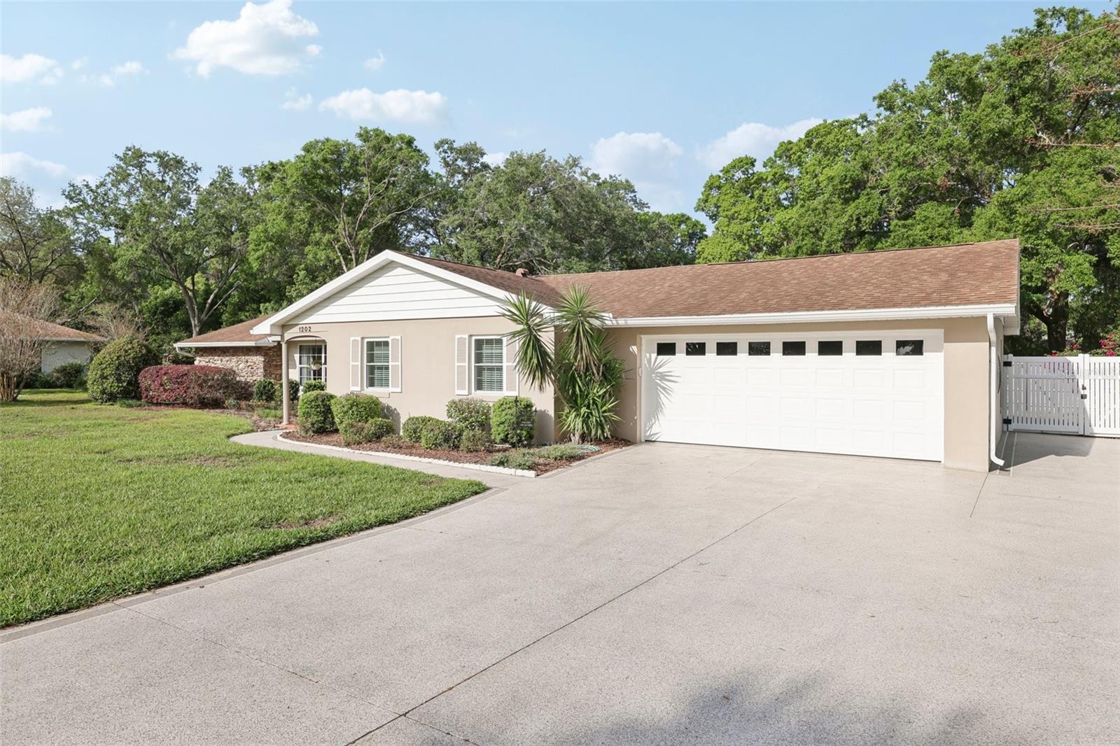 1202 BLY CT, EUSTIS, FL, 32726