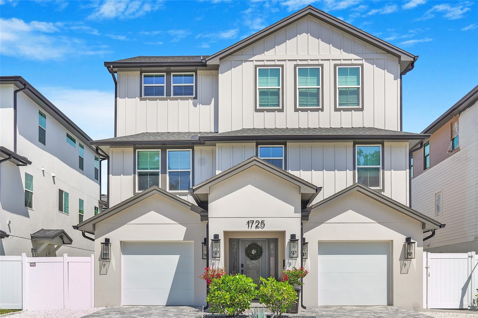 1725 MASSACHUSETTS AVE NE, ST PETERSBURG, FL, 33703