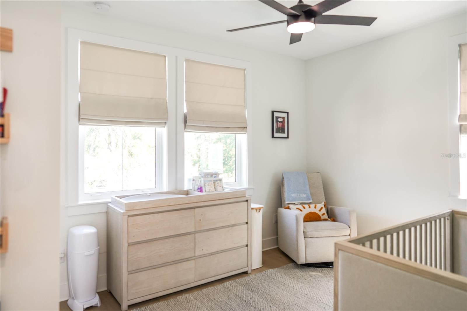 1725 MASSACHUSETTS AVE NE, ST PETERSBURG, FL, 33703