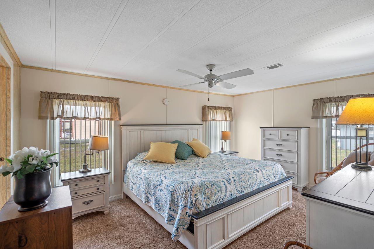 6757 KENSINGTON DR NE, WINTER HAVEN, FL, 33881