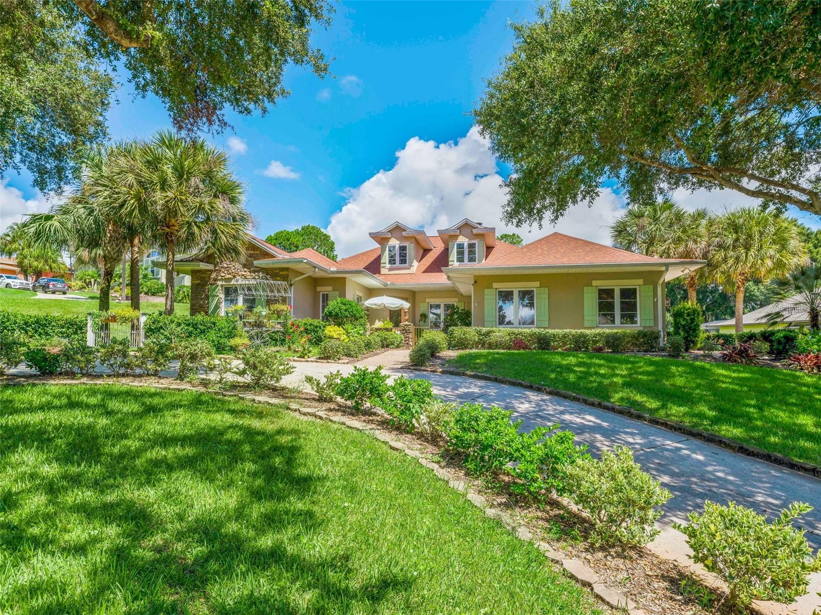 39023 GRIFFIN LNDG, LADY LAKE, FL, 32159