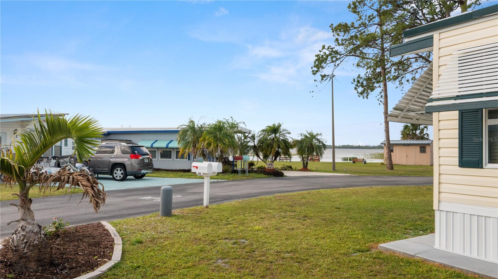 L4951816 Property Photo