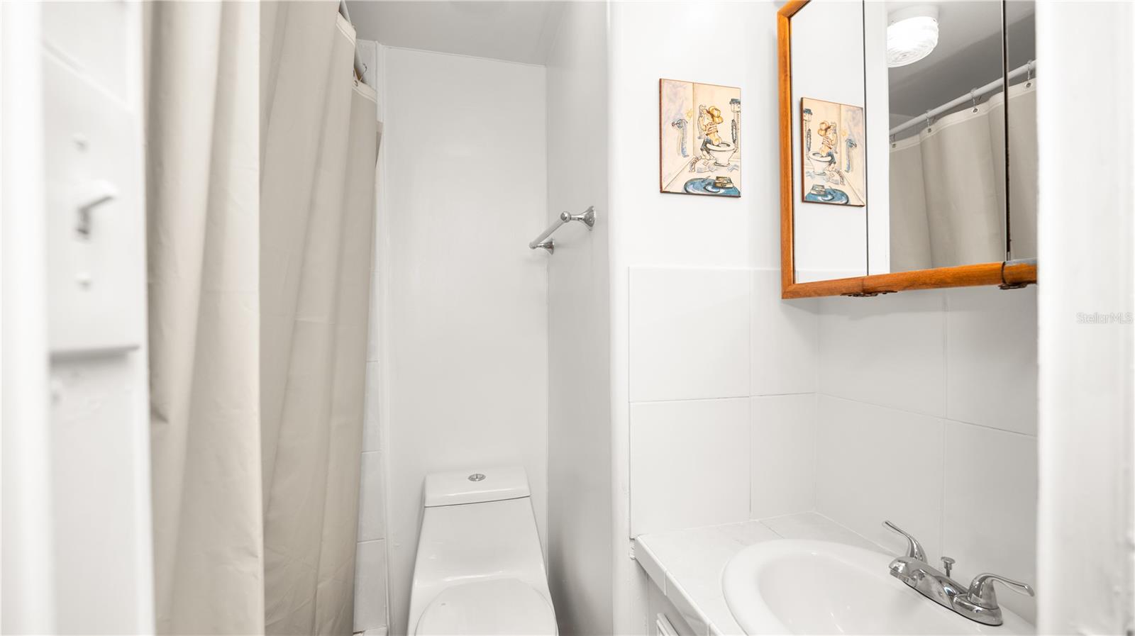 L4951816 Property Photo