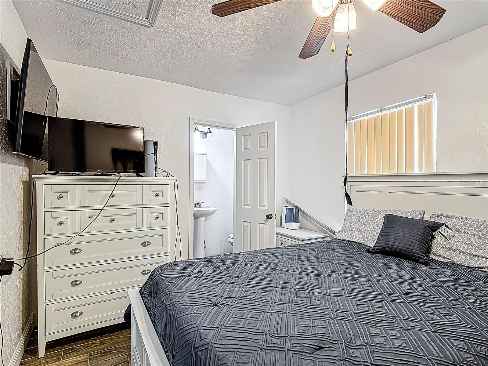 7807 PINE HAWK LN, ORLANDO, FL, 32822