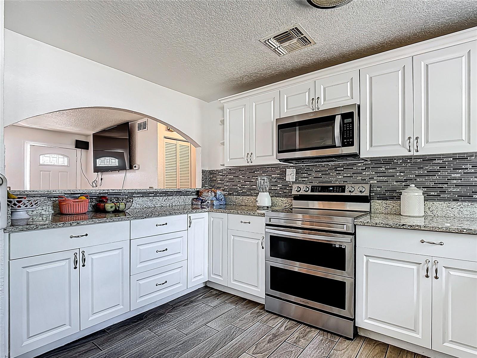 7807 PINE HAWK LN, ORLANDO, FL, 32822