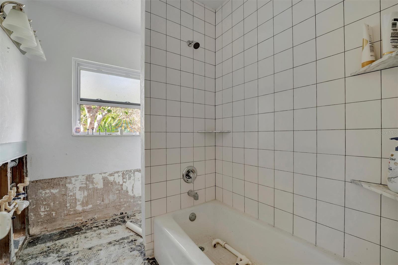 8555 HERON LAGOON CIR, SARASOTA, FL, 34242