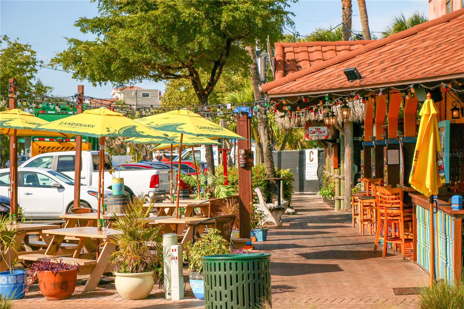 8555 HERON LAGOON CIR, SARASOTA, FL, 34242