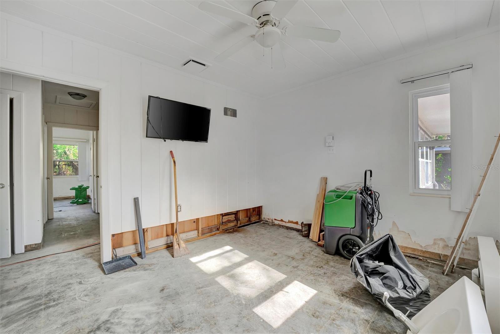 8555 HERON LAGOON CIR, SARASOTA, FL, 34242