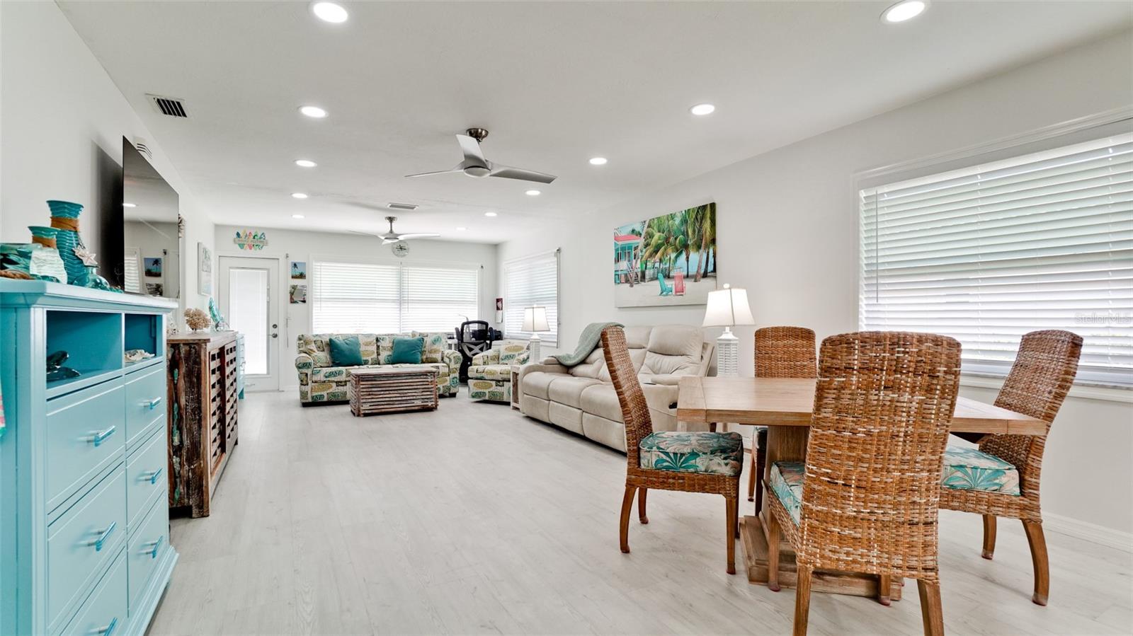 3112 CAMBRIDGE AVE #6, BRADENTON, FL, 34207