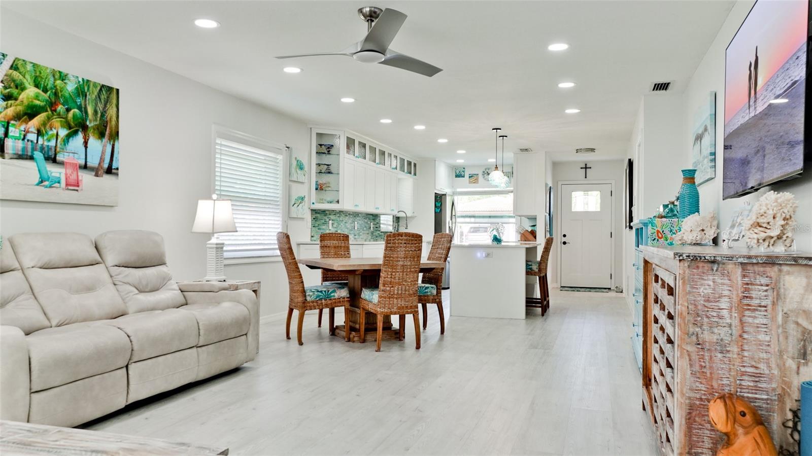 3112 CAMBRIDGE AVE #6, BRADENTON, FL, 34207