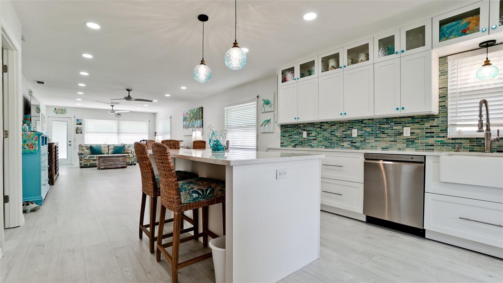 3112 CAMBRIDGE AVE #6, BRADENTON, FL, 34207