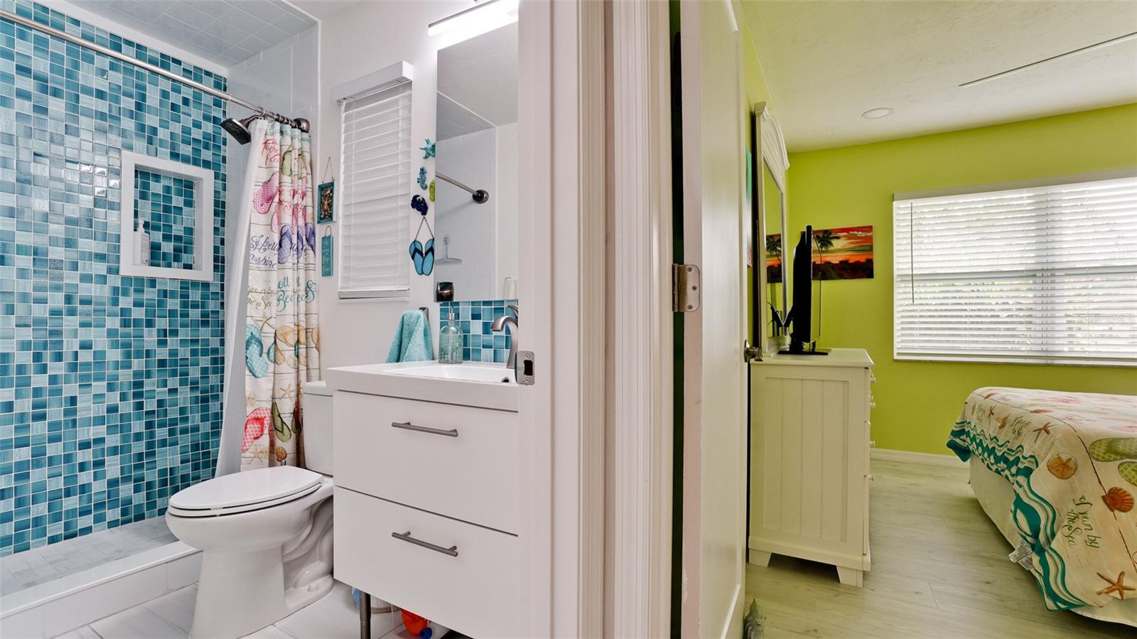 3112 CAMBRIDGE AVE #6, BRADENTON, FL, 34207