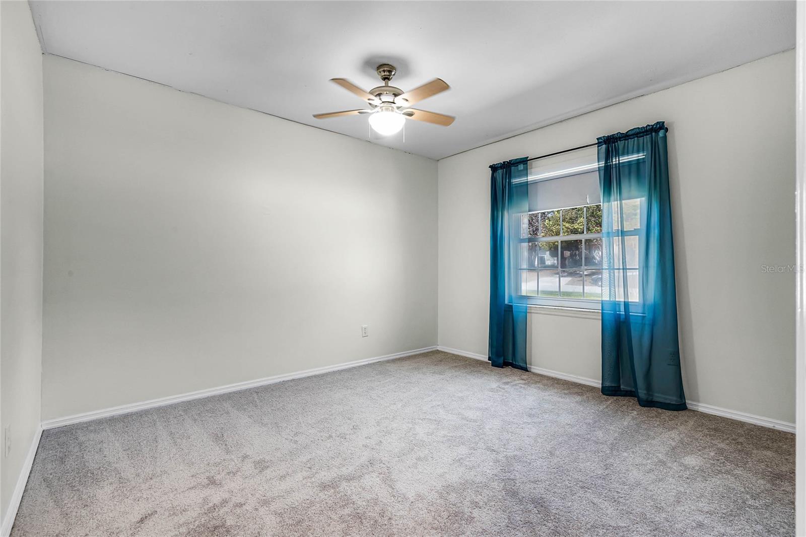 1212 RUSSELL DR, OCOEE, FL, 34761