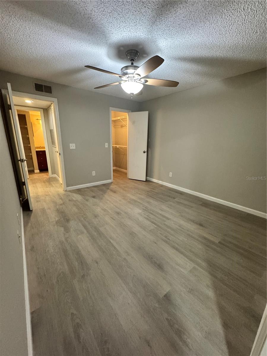 5160 CONROY RD #26, ORLANDO, FL, 32811