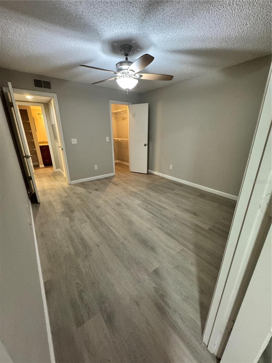 5160 CONROY RD #26, ORLANDO, FL, 32811