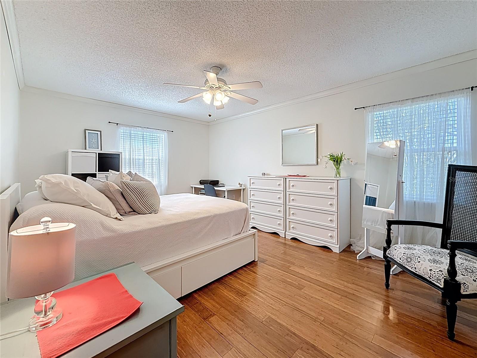 3203 40TH WAY S #B, ST PETERSBURG, FL, 33711