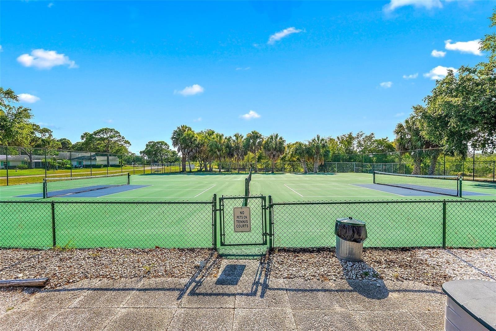 3203 40TH WAY S #B, ST PETERSBURG, FL, 33711