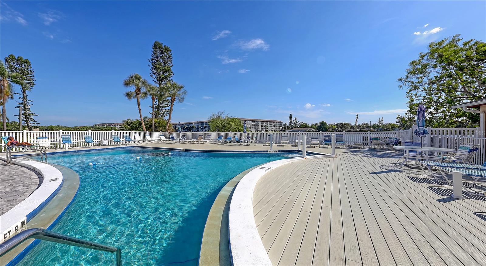 3845 LAKE BAYSHORE DR #F103, BRADENTON, FL, 34205