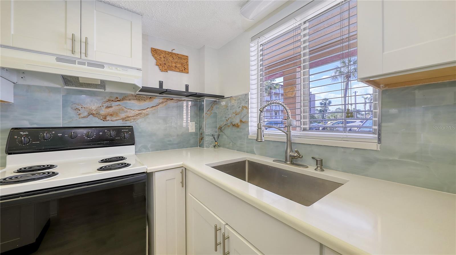 3845 LAKE BAYSHORE DR #F103, BRADENTON, FL, 34205