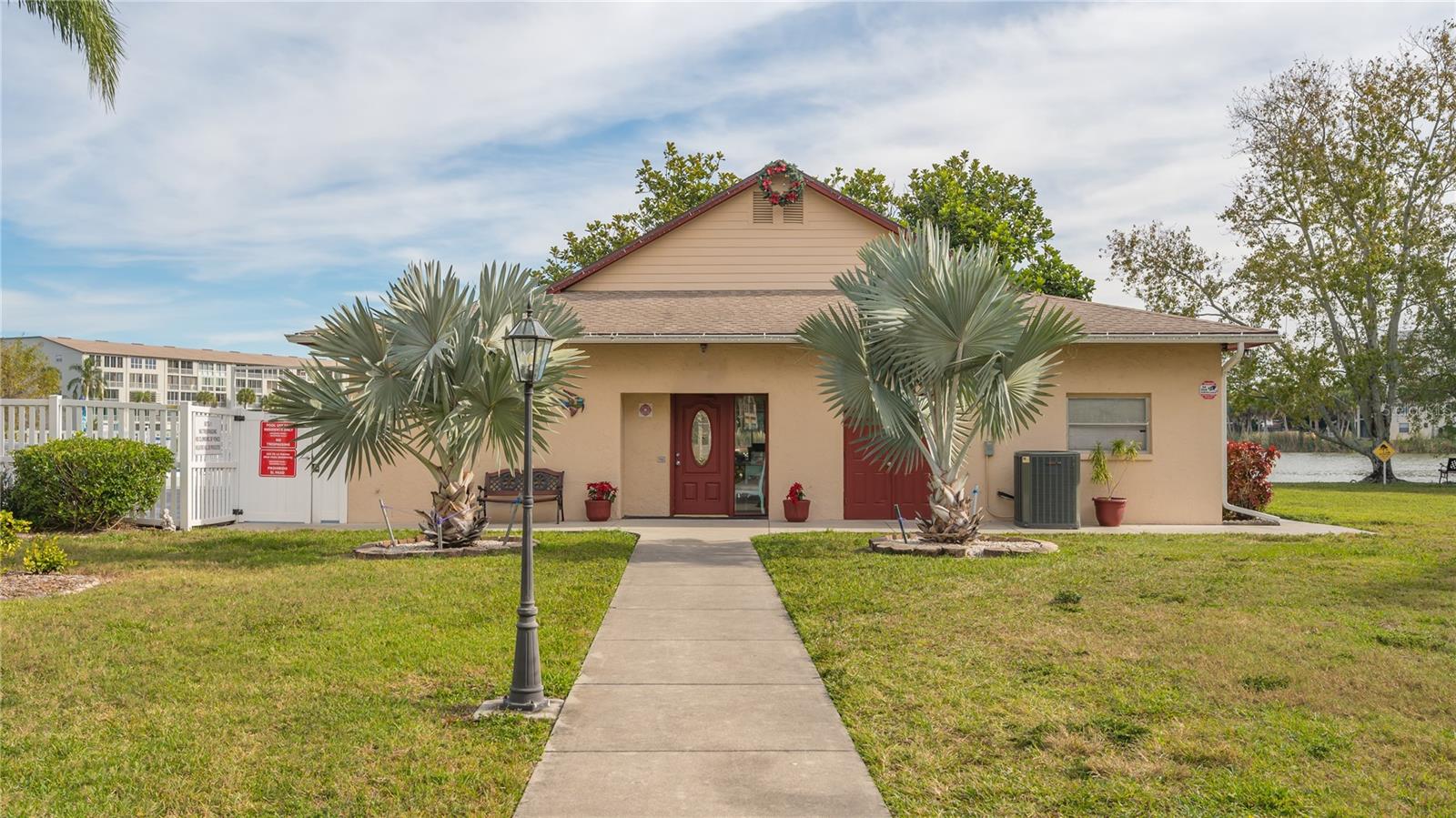 3845 LAKE BAYSHORE DR #F103, BRADENTON, FL, 34205