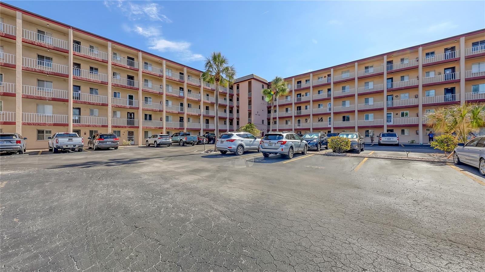 3845 LAKE BAYSHORE DR #F103, BRADENTON, FL, 34205