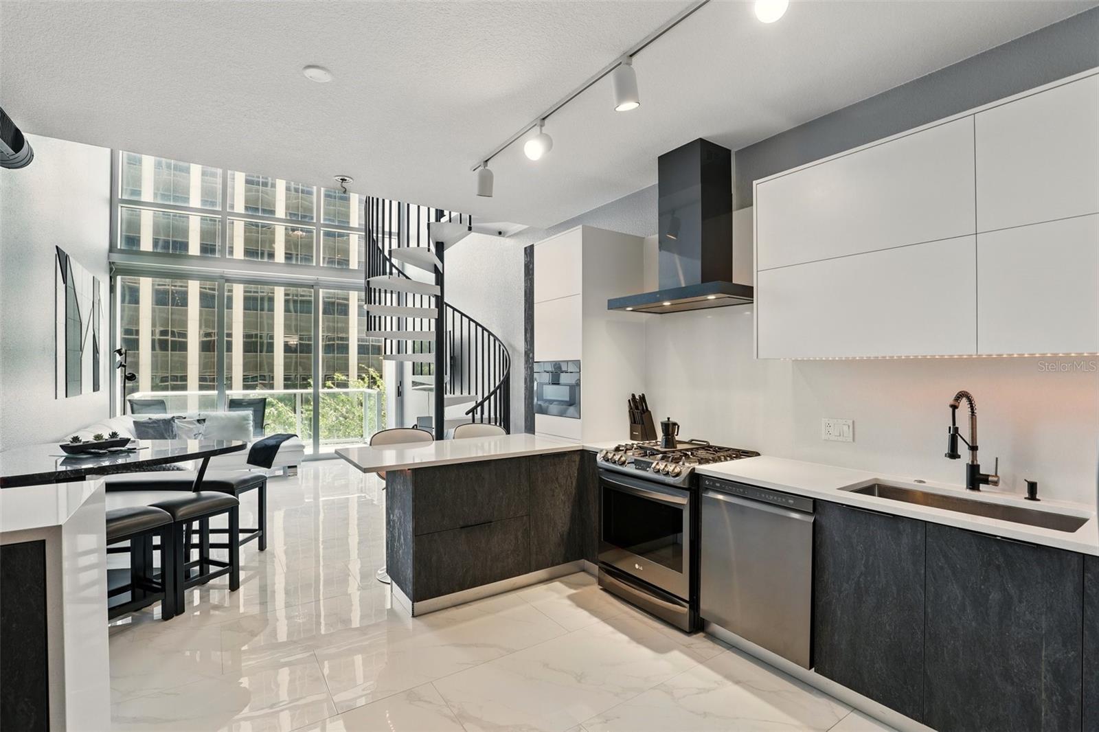 150 E ROBINSON ST #227, ORLANDO, FL, 32801