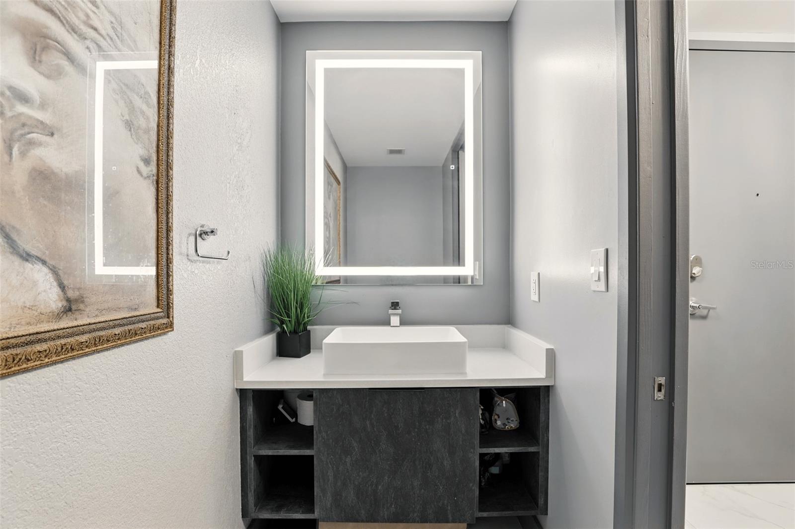 150 E ROBINSON ST #227, ORLANDO, FL, 32801