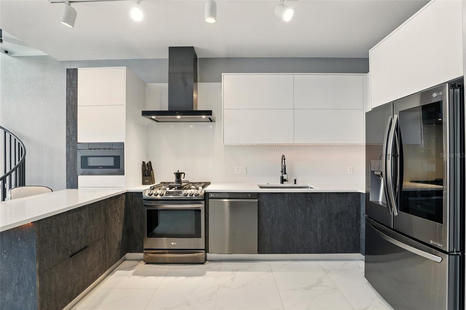 150 E ROBINSON ST #227, ORLANDO, FL, 32801