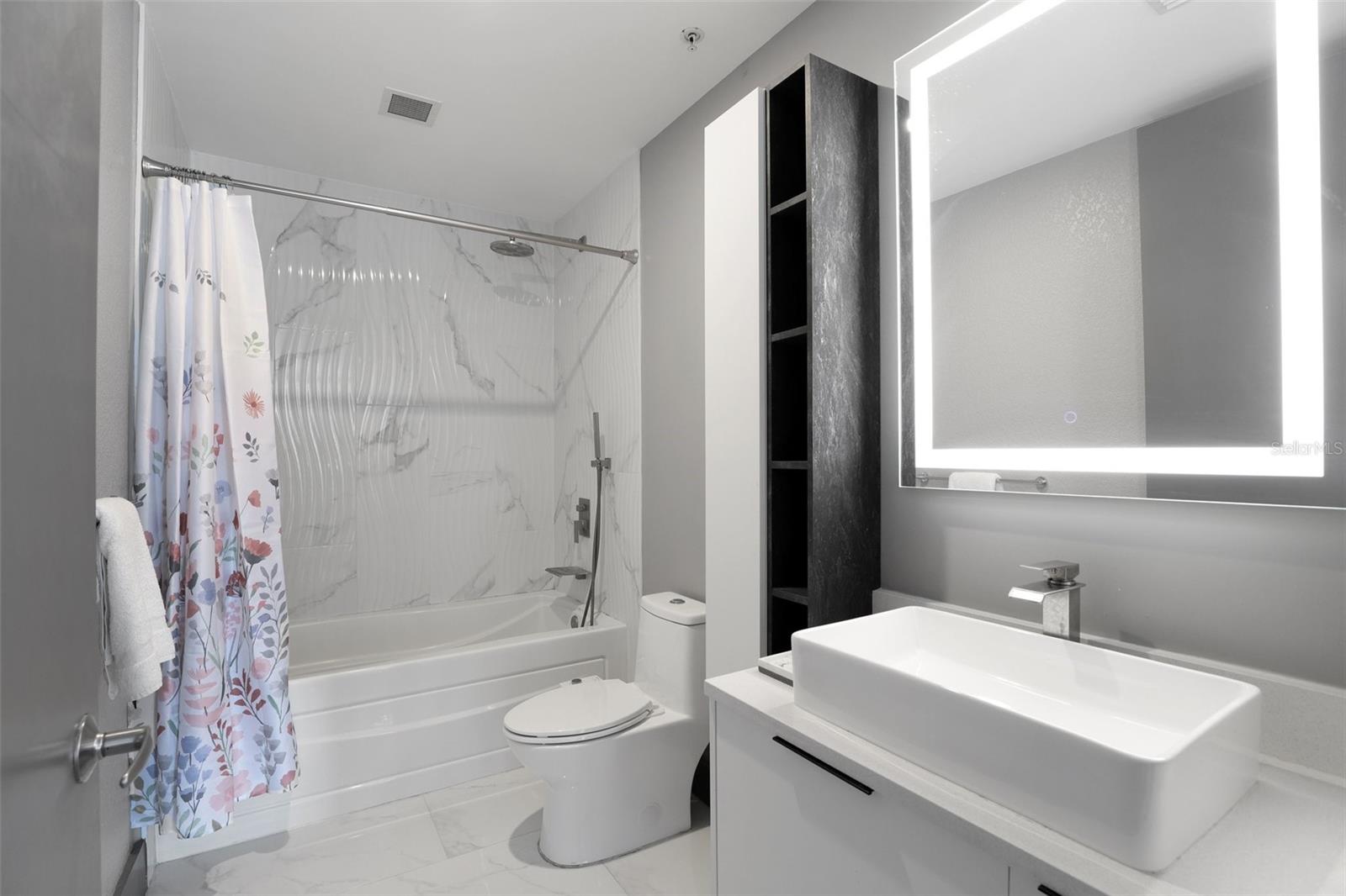 150 E ROBINSON ST #227, ORLANDO, FL, 32801