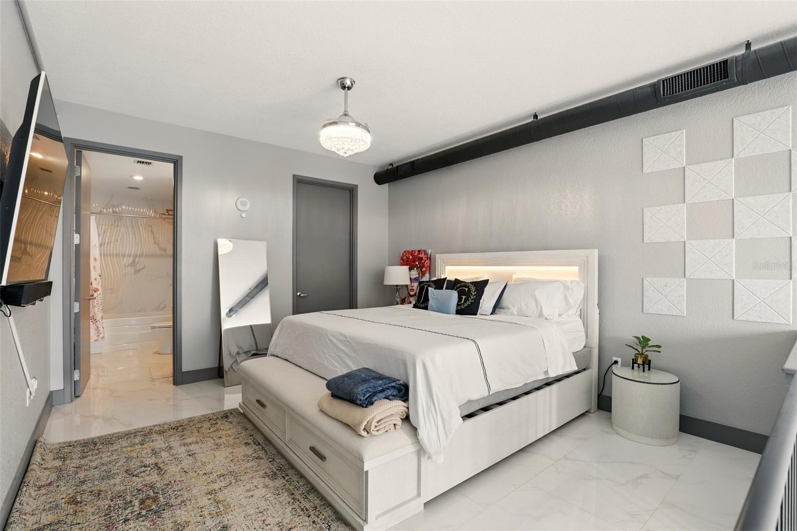 150 E ROBINSON ST #227, ORLANDO, FL, 32801