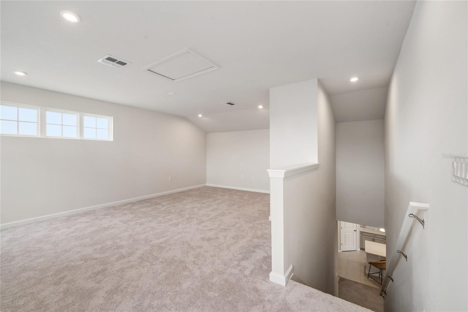 1090 CHELAN FALLS DR, DELAND, FL, 32724