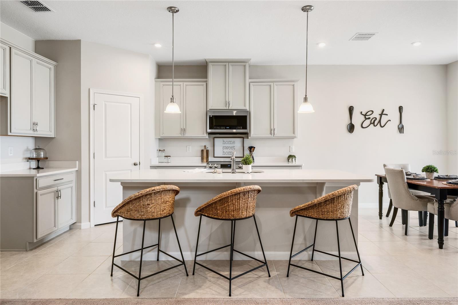 1090 CHELAN FALLS DR, DELAND, FL, 32724