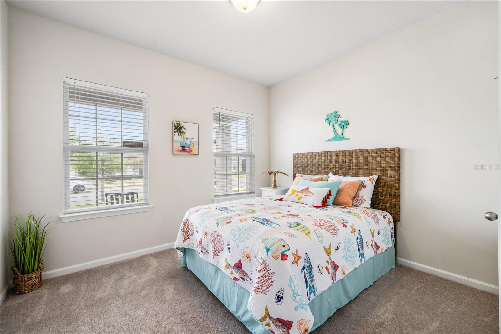 1090 CHELAN FALLS DR, DELAND, FL, 32724