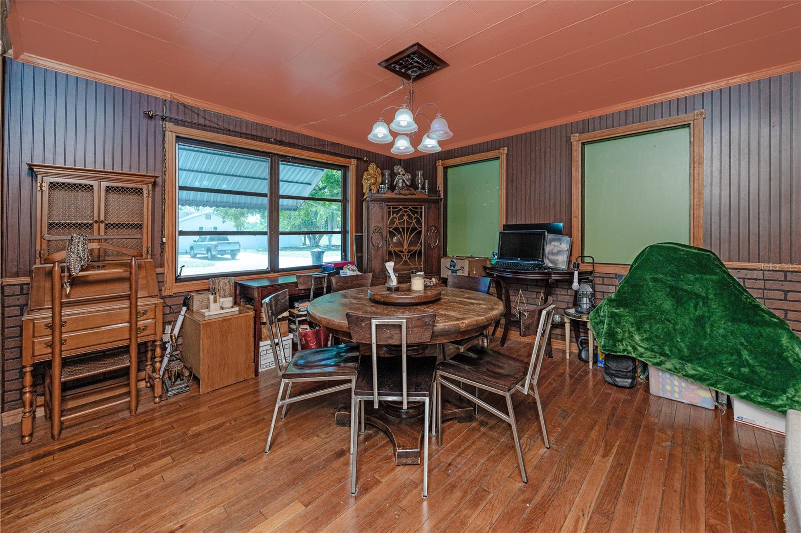 1921 24TH AVE N, ST PETERSBURG, FL, 33713