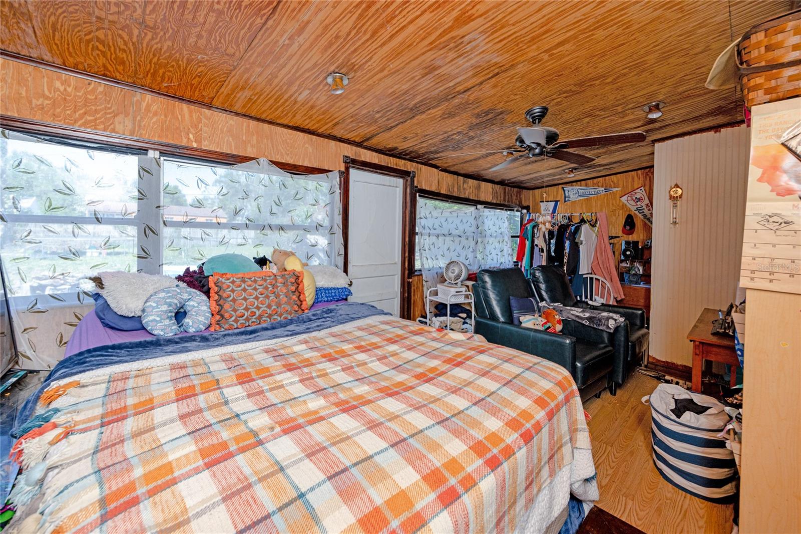 1921 24TH AVE N, ST PETERSBURG, FL, 33713