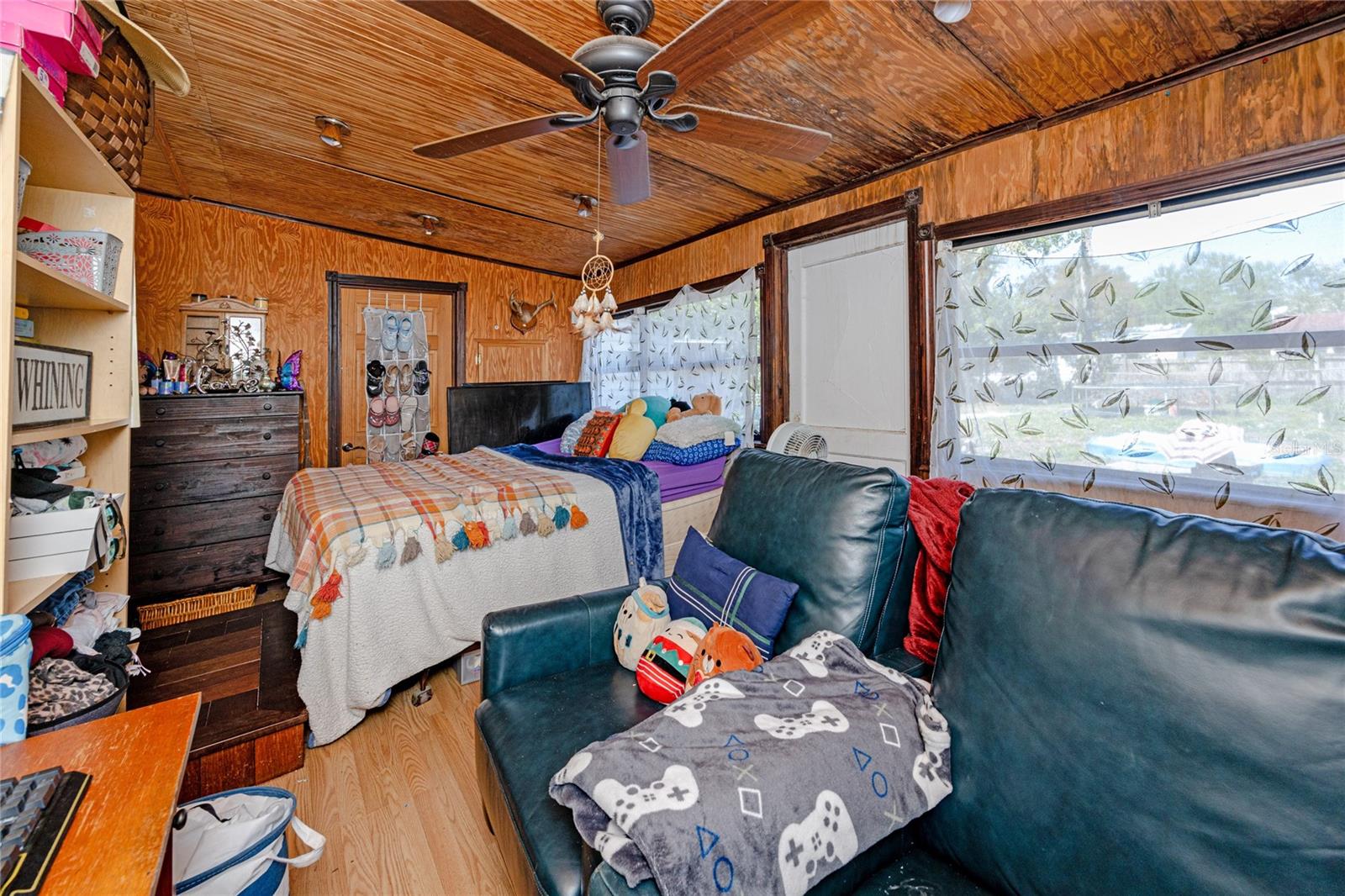 1921 24TH AVE N, ST PETERSBURG, FL, 33713