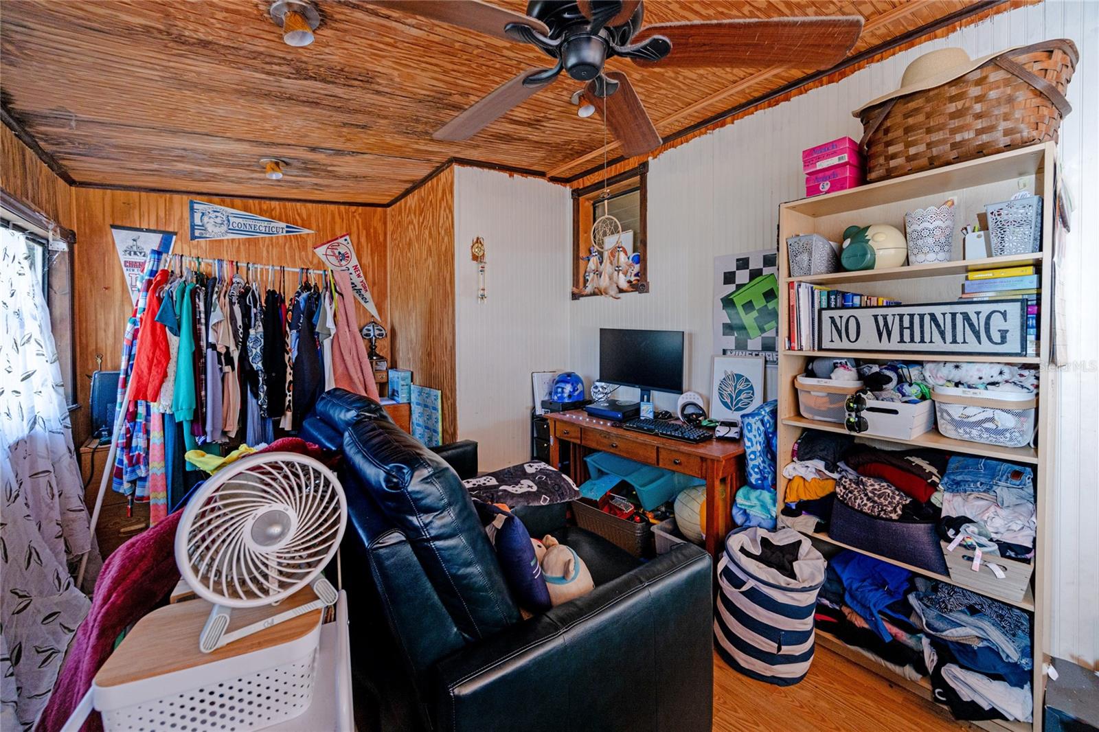 1921 24TH AVE N, ST PETERSBURG, FL, 33713