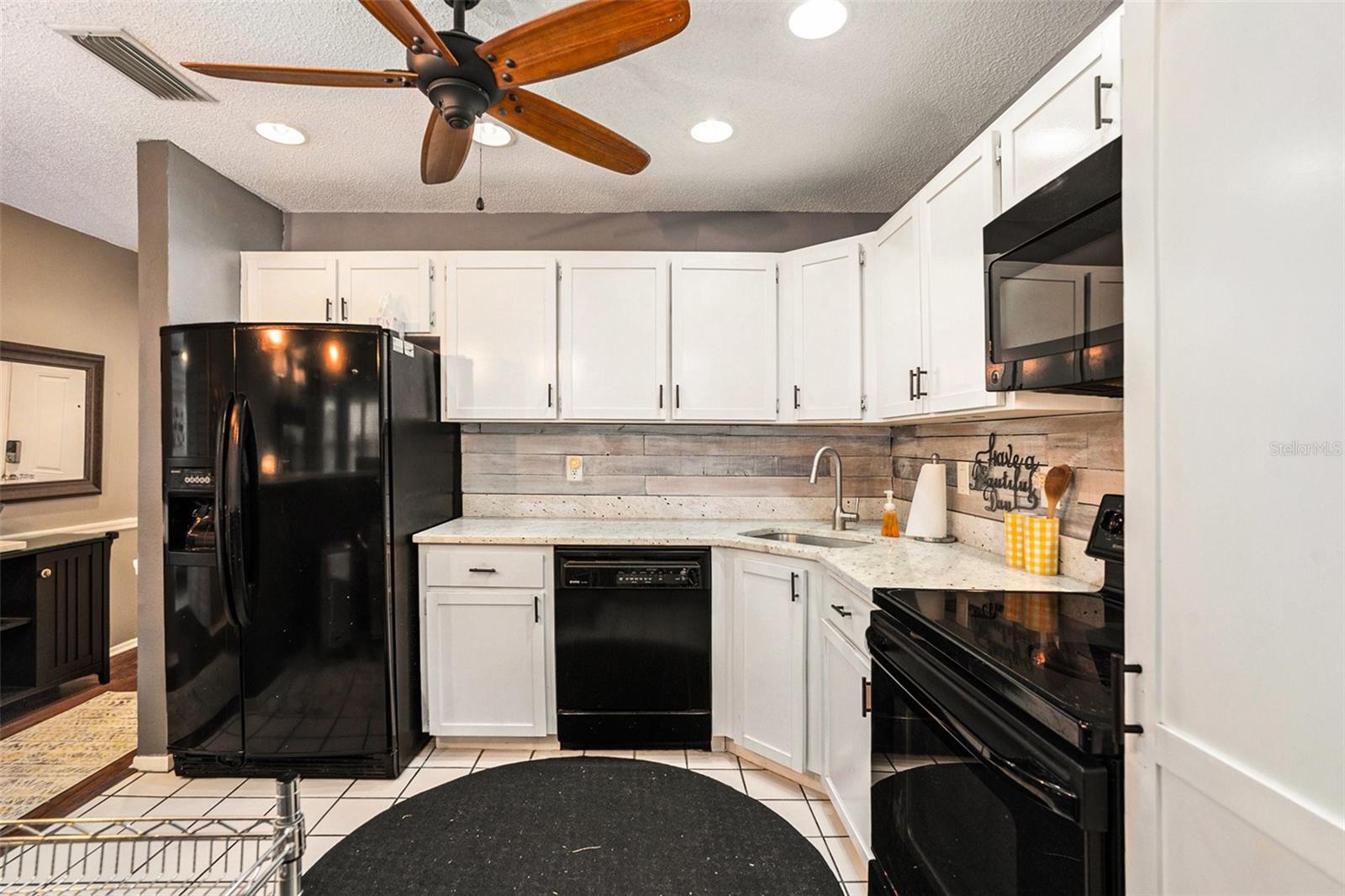 5727 BISCAYNE CT #305, NEW PORT RICHEY, FL, 34652