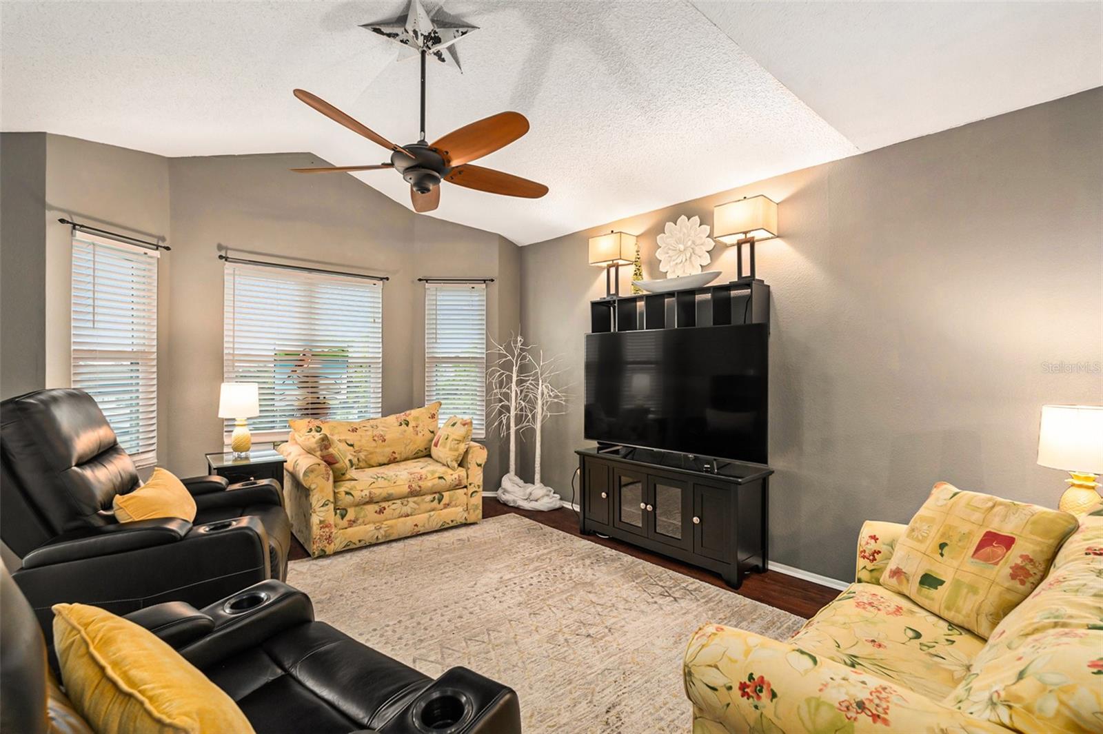 5727 BISCAYNE CT #305, NEW PORT RICHEY, FL, 34652