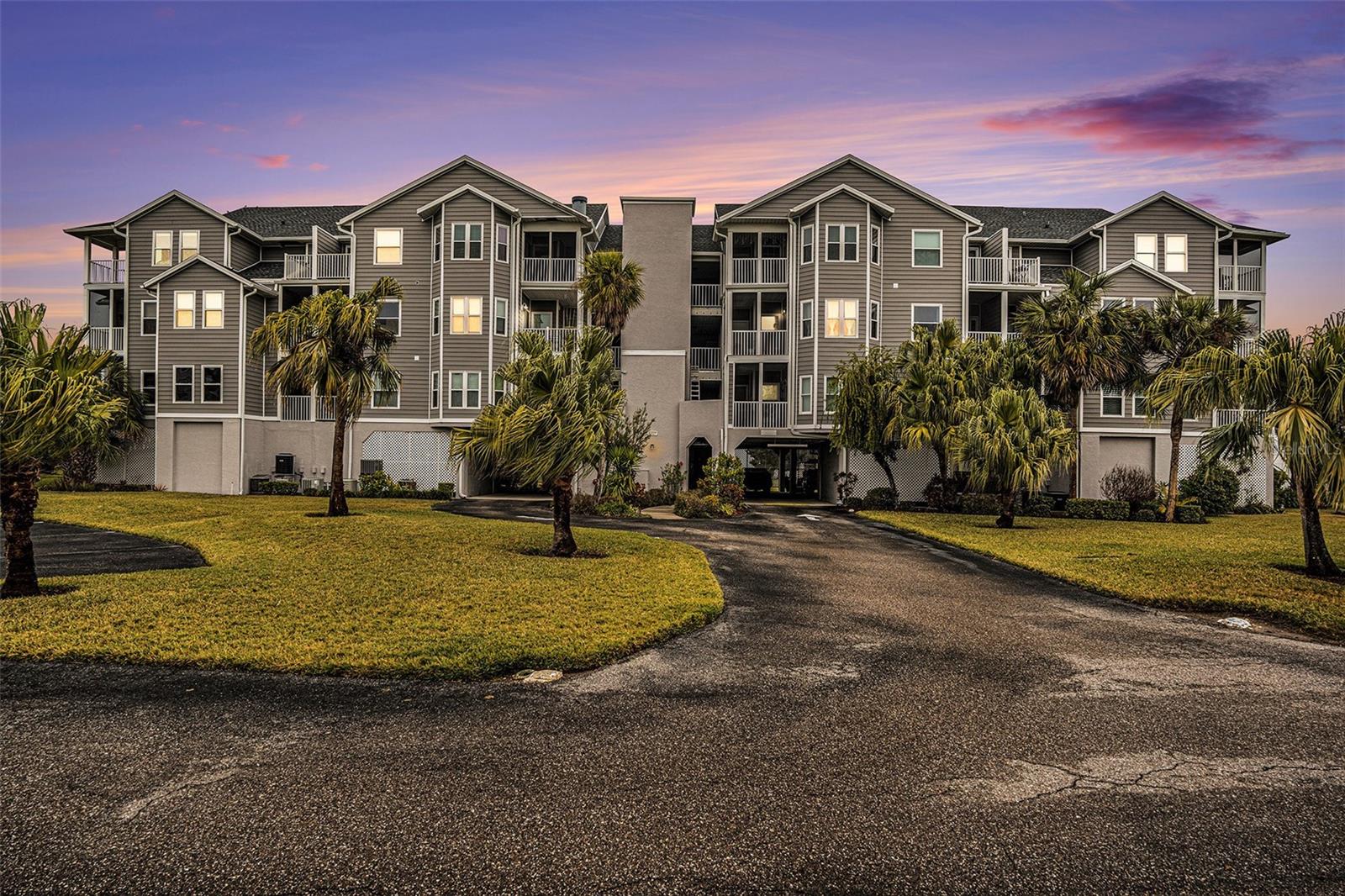 5727 BISCAYNE CT #305, NEW PORT RICHEY, FL, 34652