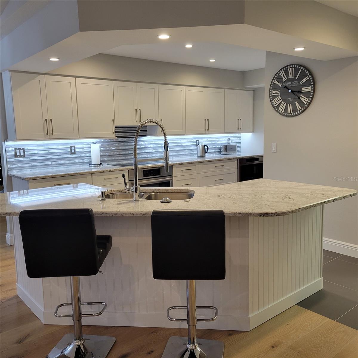 4353 INDIAN POINT TRL, SARASOTA, FL, 34238