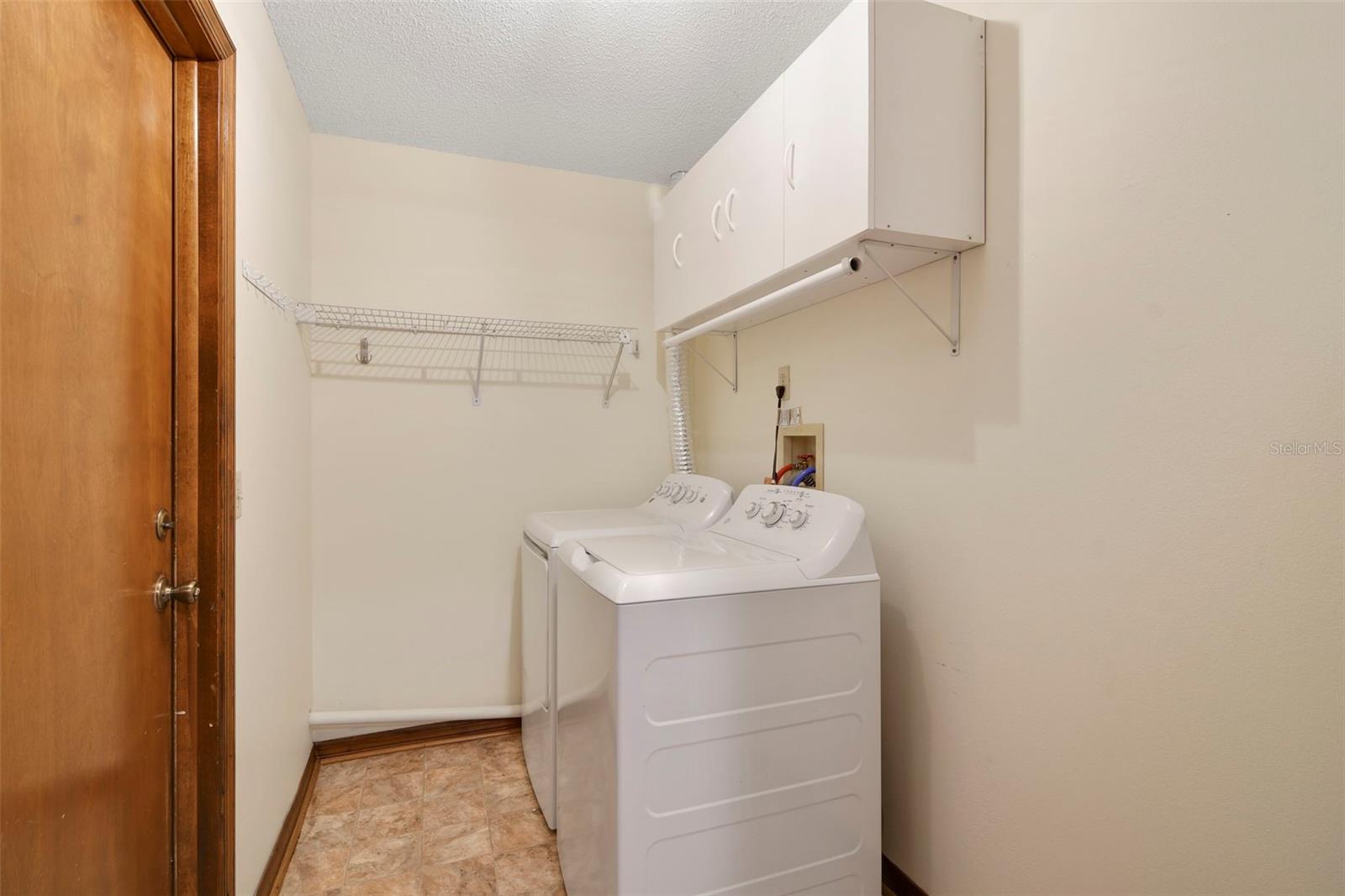 1037 PARNELL CT, DELTONA, FL, 32738