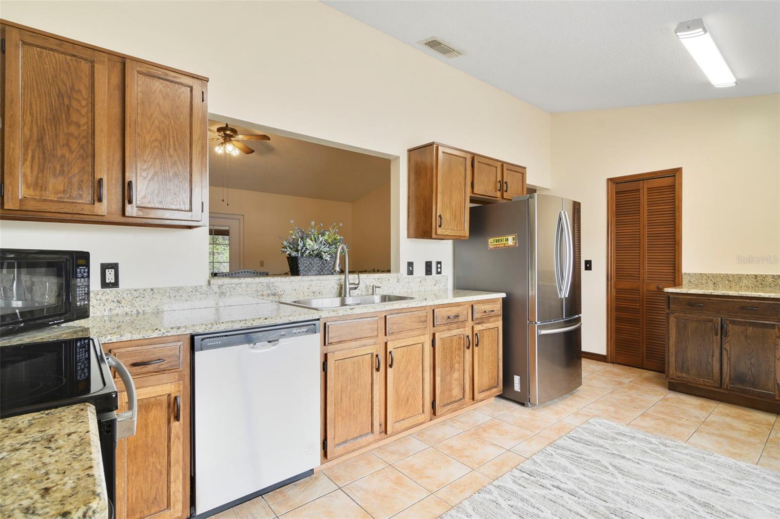 1037 PARNELL CT, DELTONA, FL, 32738