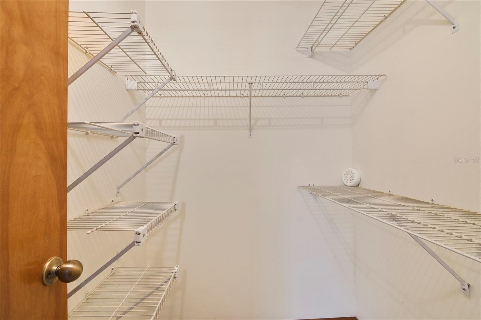 1037 PARNELL CT, DELTONA, FL, 32738