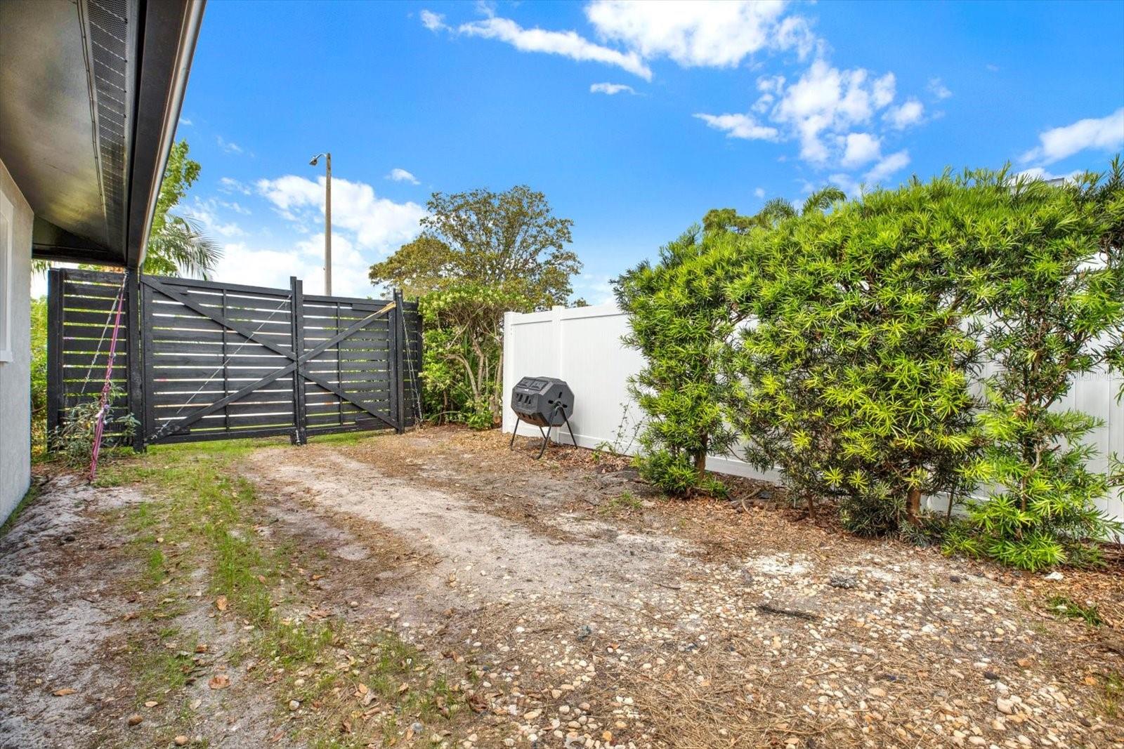8085 QUINN CT, SEMINOLE, FL, 33777