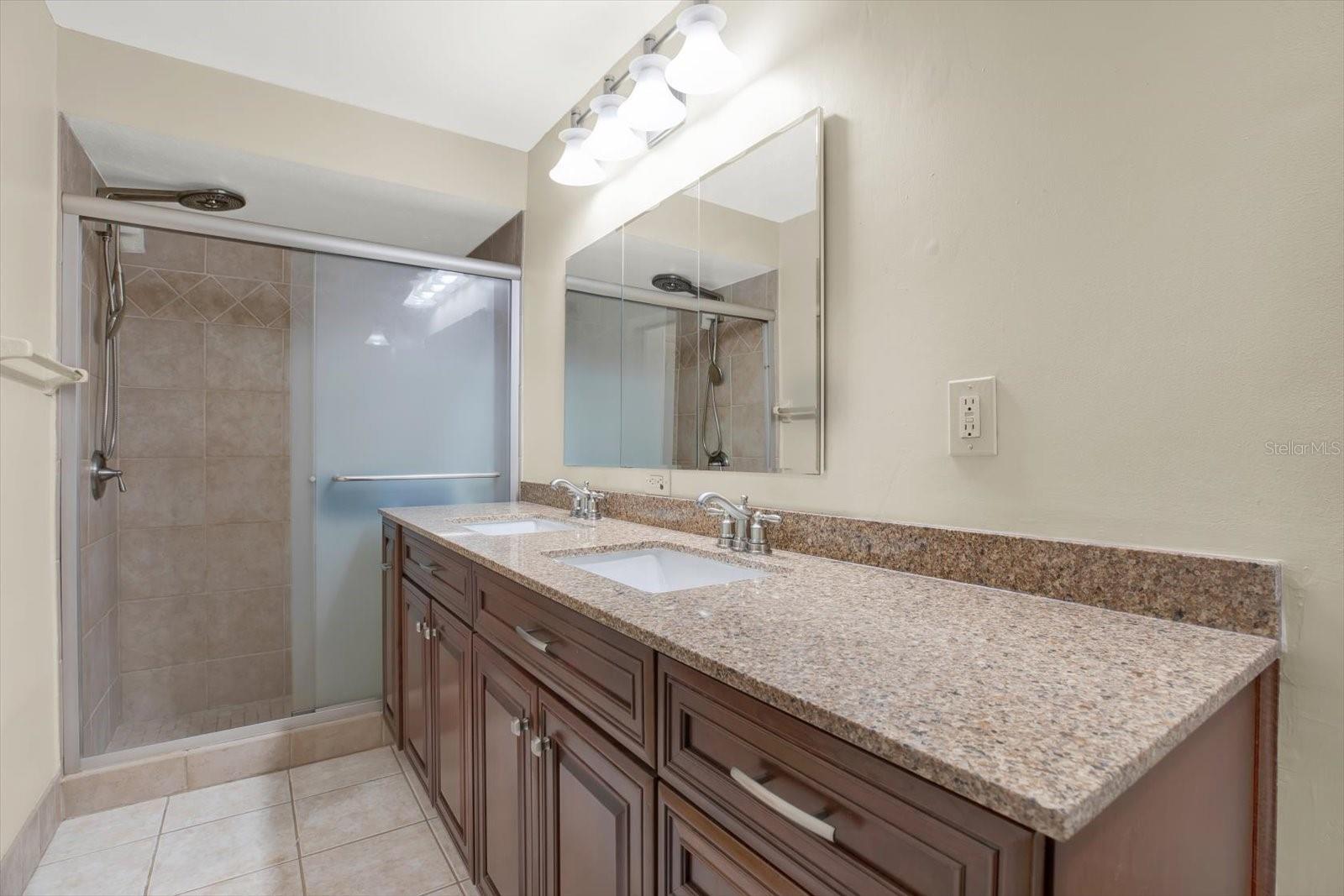8085 QUINN CT, SEMINOLE, FL, 33777
