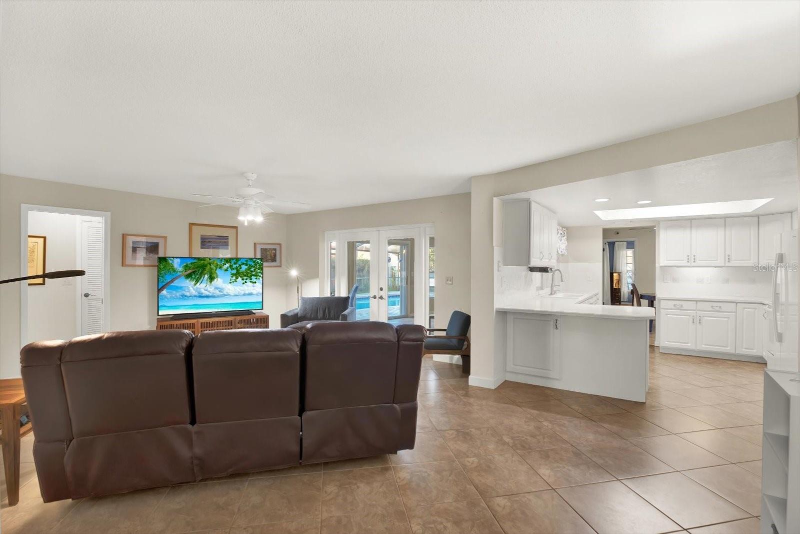 8085 QUINN CT, SEMINOLE, FL, 33777