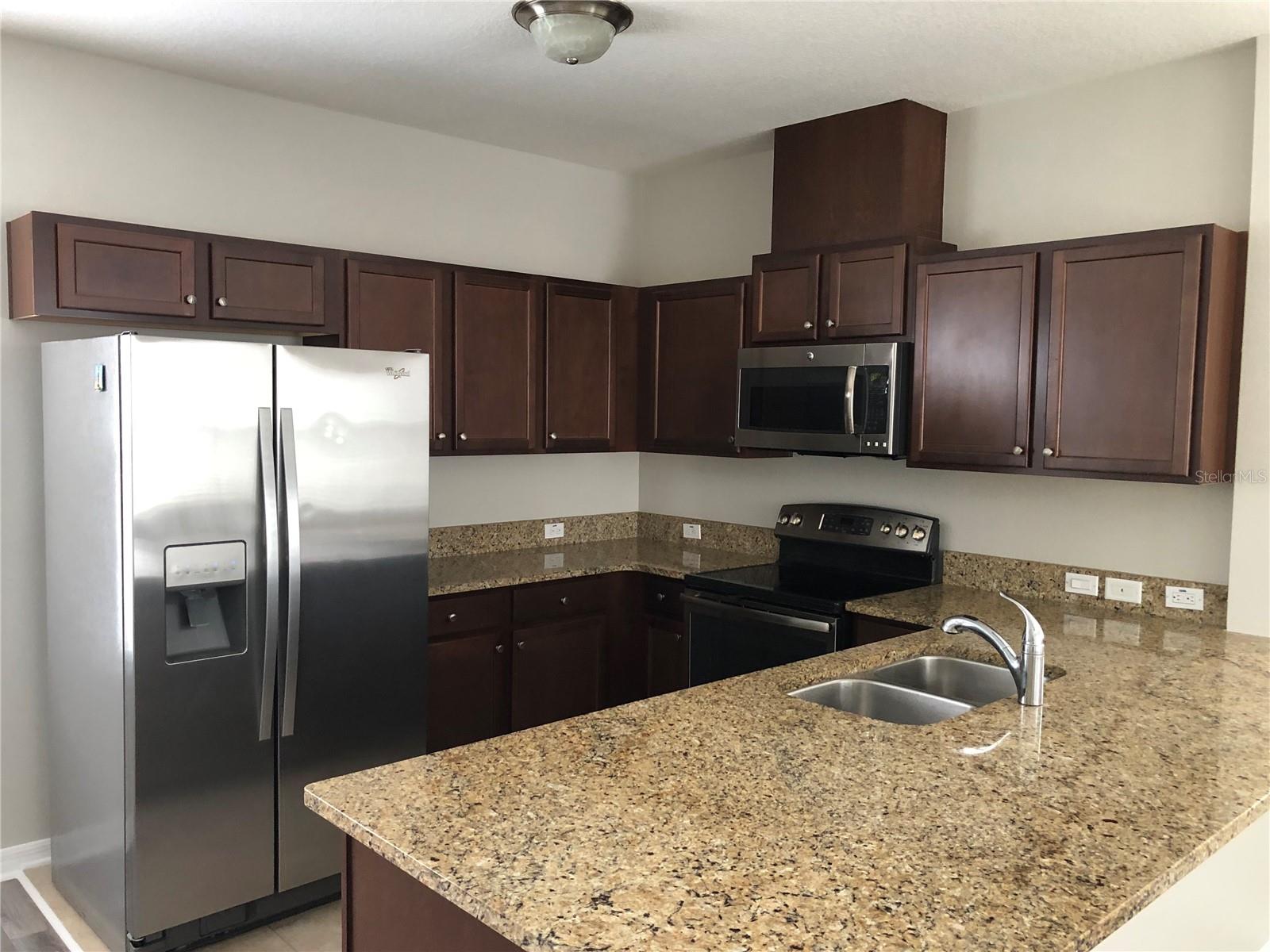 8551 LAUREATE BLVD, ORLANDO, FL, 32827