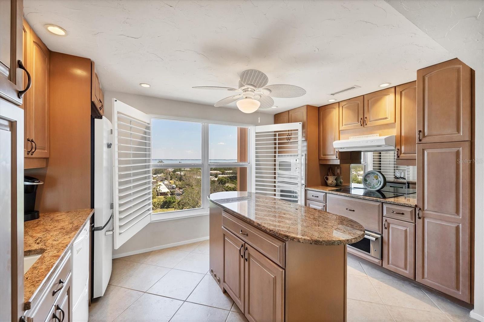 4401 GULF OF MEXICO DR #907, LONGBOAT KEY, FL, 34228